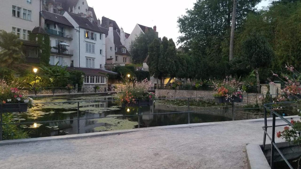Appartement Confort Deux Etoiles Dole Exterior foto